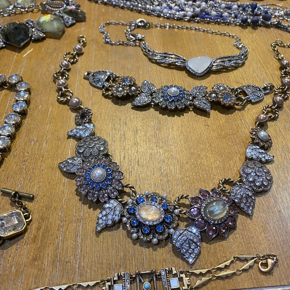 Absolutely MASSIVE Chloe + Isabel LOT - Picture 9 of 16